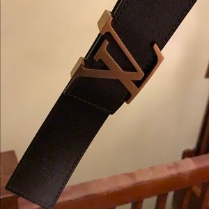 I only wore this belt about 5 times, like new